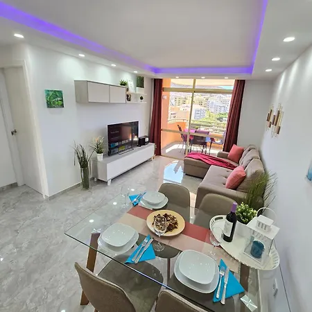 Apartment Exclusive Eden, Marble Floor, Luxury Bathroom, Heated Pool, Close To Centre, Sea View, Balcony *
