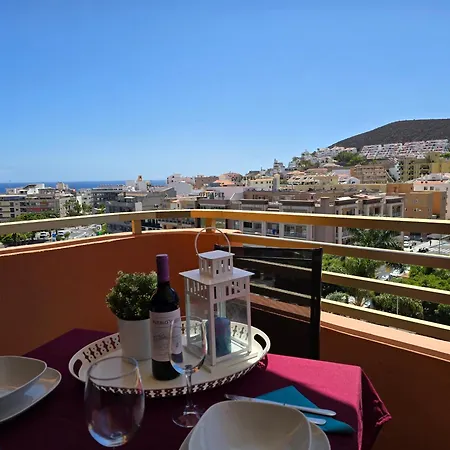 Exclusive Eden, Marble Floor, Luxury Bathroom, Heated Pool, Close To Centre, Sea View, Balcony アパート