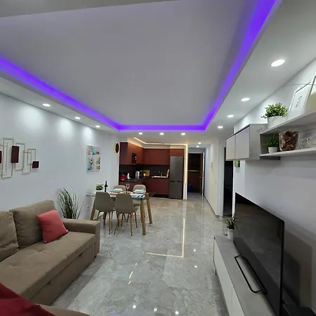 Exclusive Eden, Marble Floor, Luxury Bathroom, Heated Pool, Close To Centre, Sea View, Balcony Appartamento Los Cristianos (Tenerife)